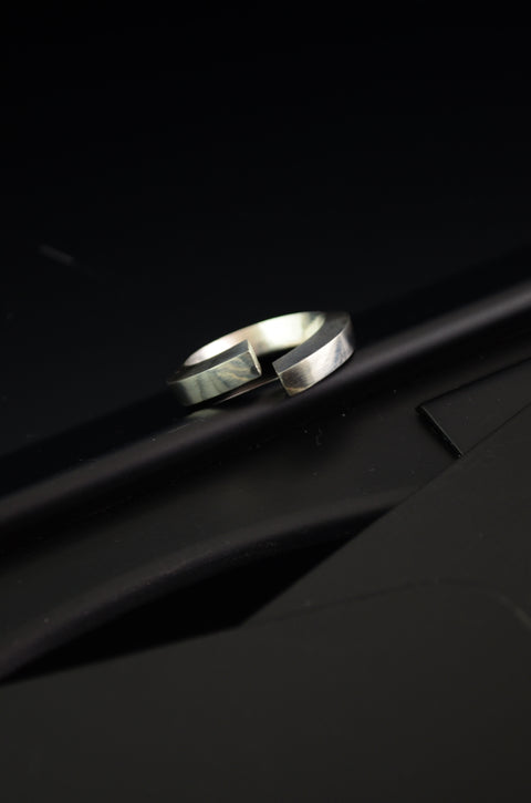 Unisex Minimal Silver Ring