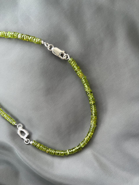 ASYMMETRY NECKLACE