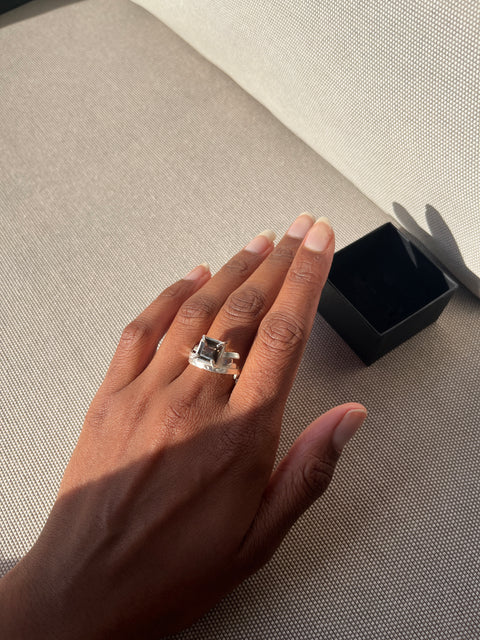 BROWN QUARTZ RING