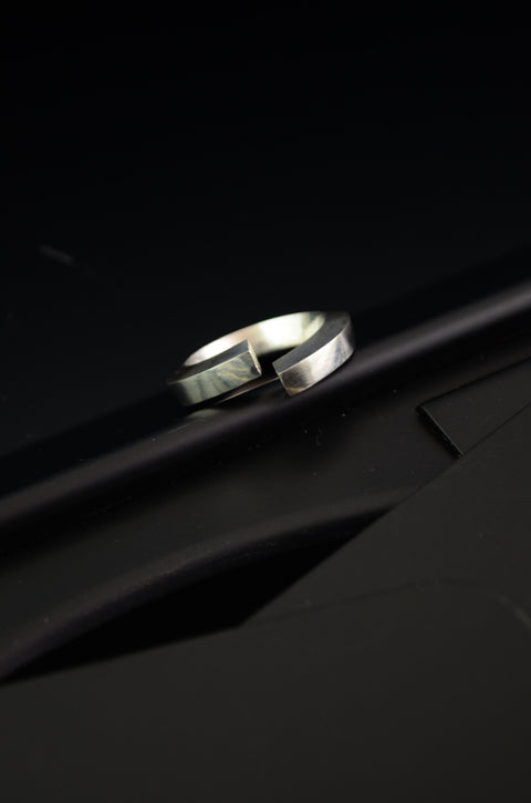 Unisex Minimal Silver Ring